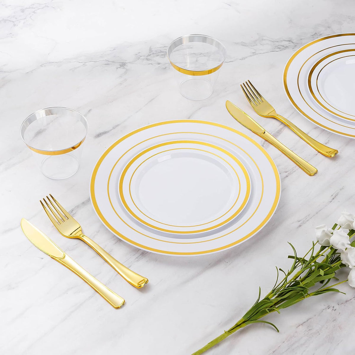 600 Pieces Gold Disposable Plastic Plates for 100 Guests
