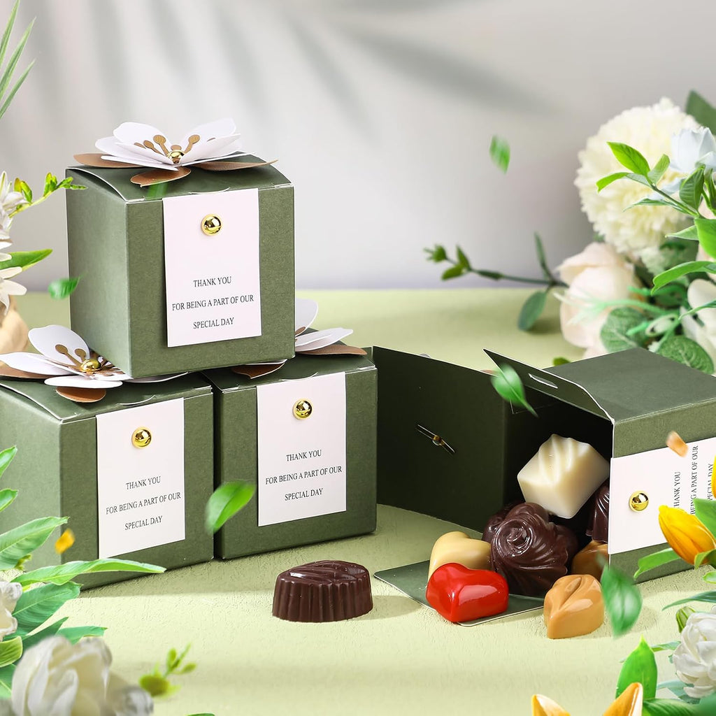 50 Pcs Wedding Favor Boxes with Thanks Card Square Flower Candy Boxes Paper Bridal Gift Box for Guests Wedding Bridal