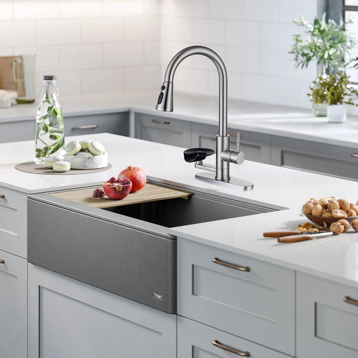 Kitchen Faucet with Glass Rinser Single Handle Pull Down Kitchen Sink Faucet with Cup Washer 1 or 3 Hole Glass Rinser