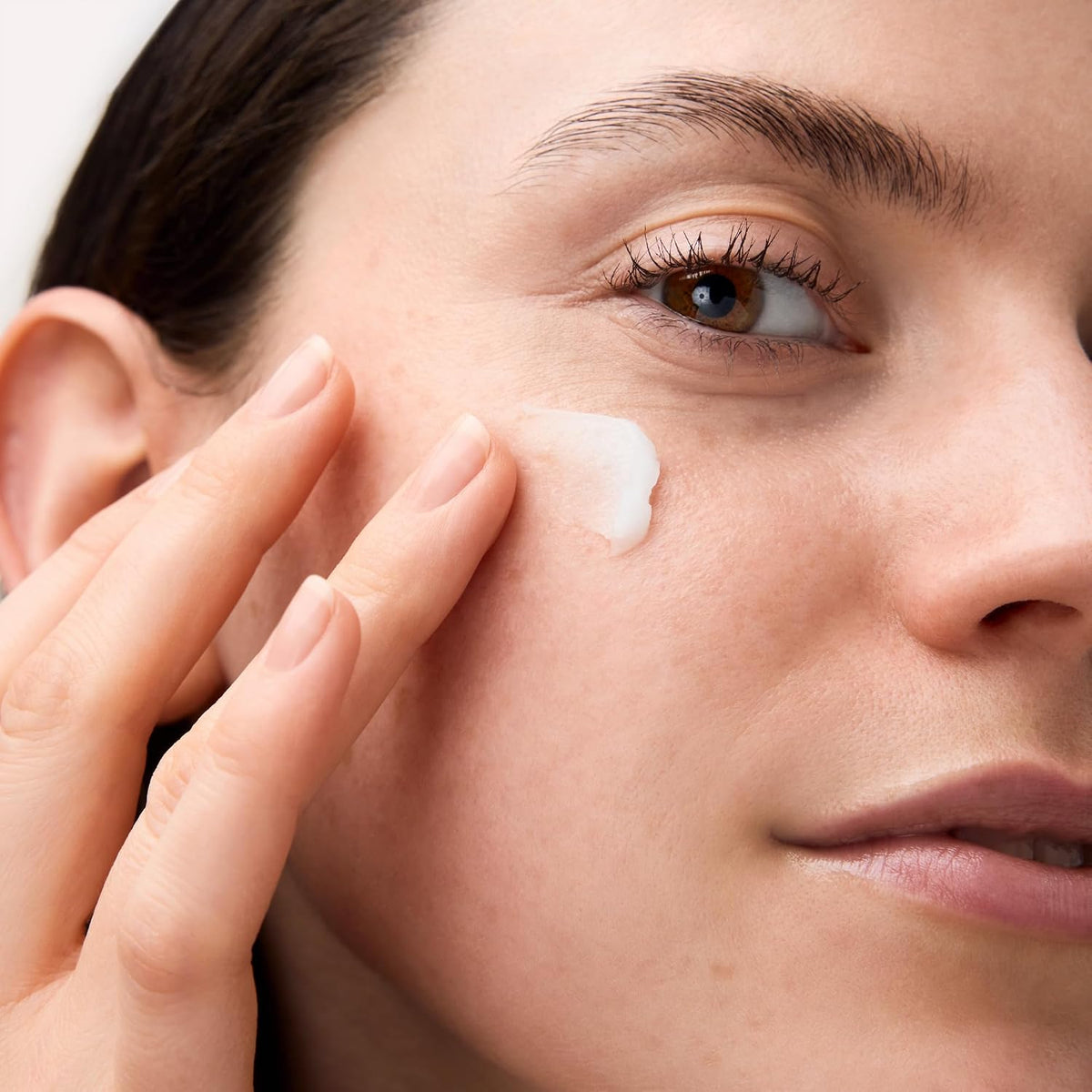 Catrice Extreme Blur Mattifying Face Primer; Visibly Blurred Pores, Vegan