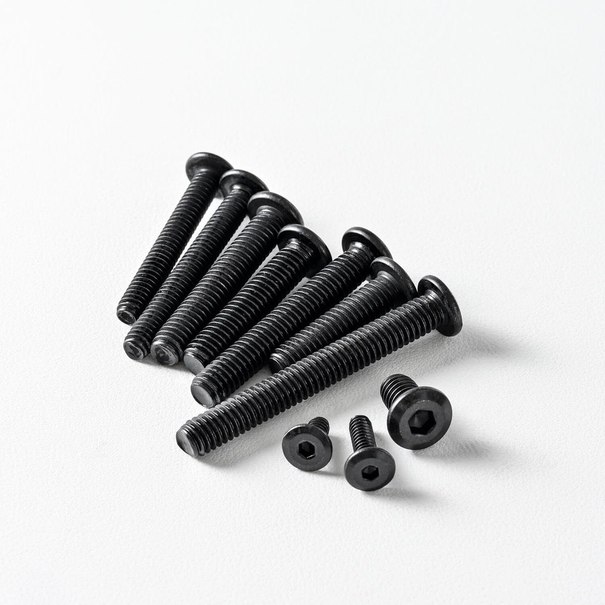 5/16-18 x 1-1/4" (20 Pack) Flat Head Hex Socket Cap Screws Bolts, Black Oxide 304 Stainless Steel 18-8, Hex Drive, Bright Finish, Fully Machine Thread