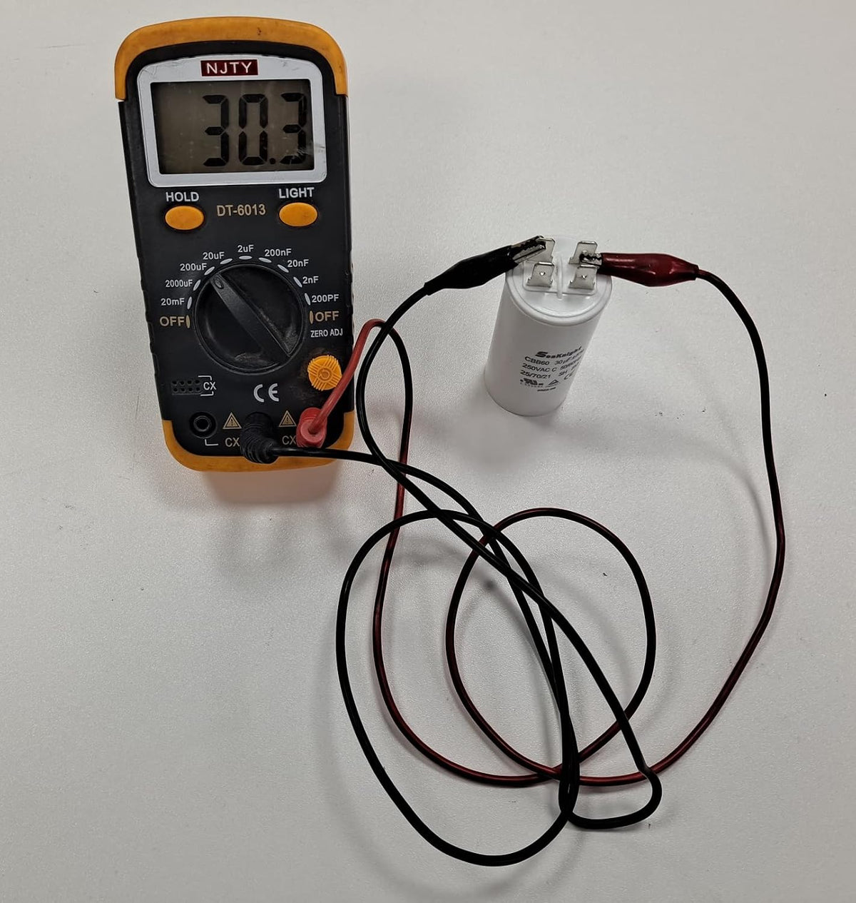 30uF MFD CBB60 Run Capacitor for Compressor Water Pump Motor