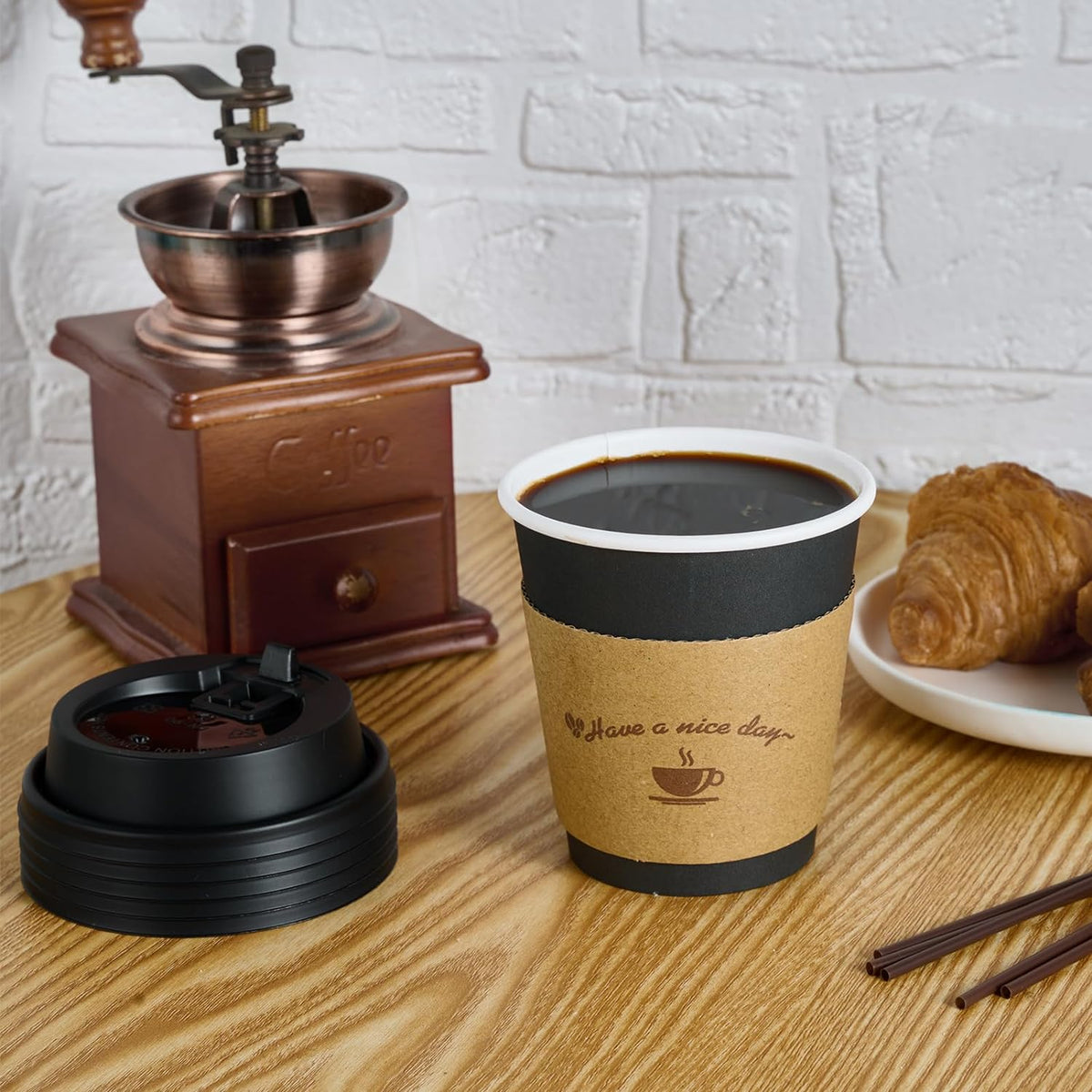 100 Pack 10 oz Coffee Cups with Lids, Disposable Coffee Cups