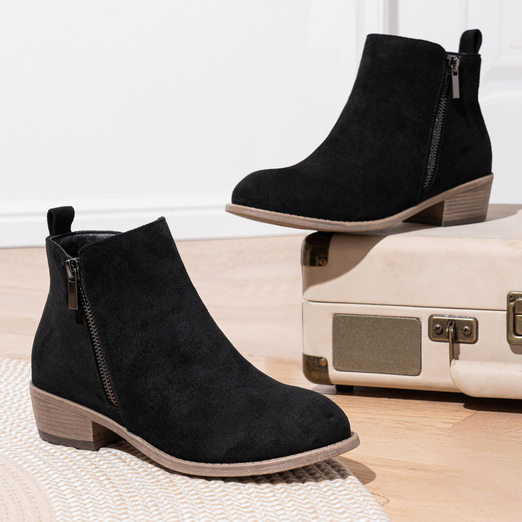 Women's Black Suede Round Toe Ankle Boots Low Heel, Size 8, 905
