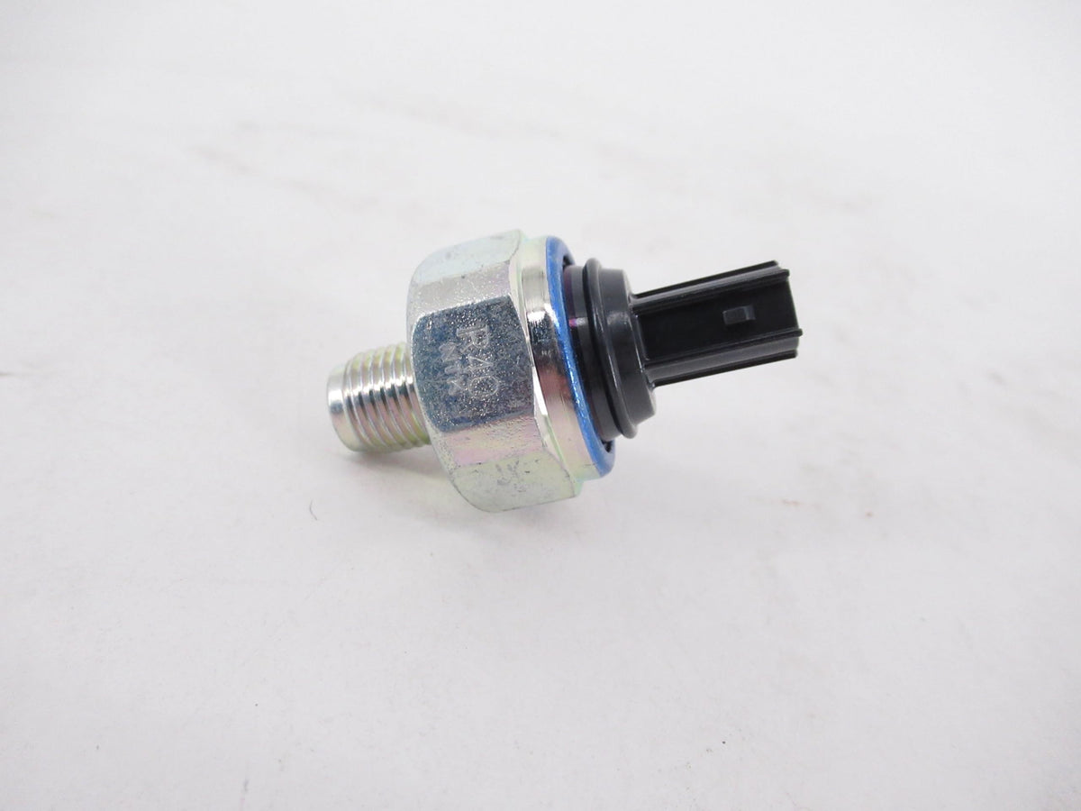 Genuine Honda 30530-R40-A01 Knock Sensor