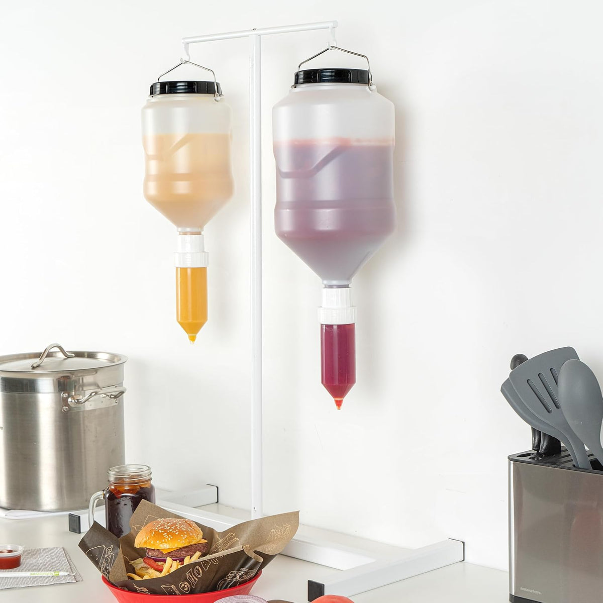 5.5 L Hanging Condiment Pump Dispenser, Squeeze Nozzle, 1 Ct