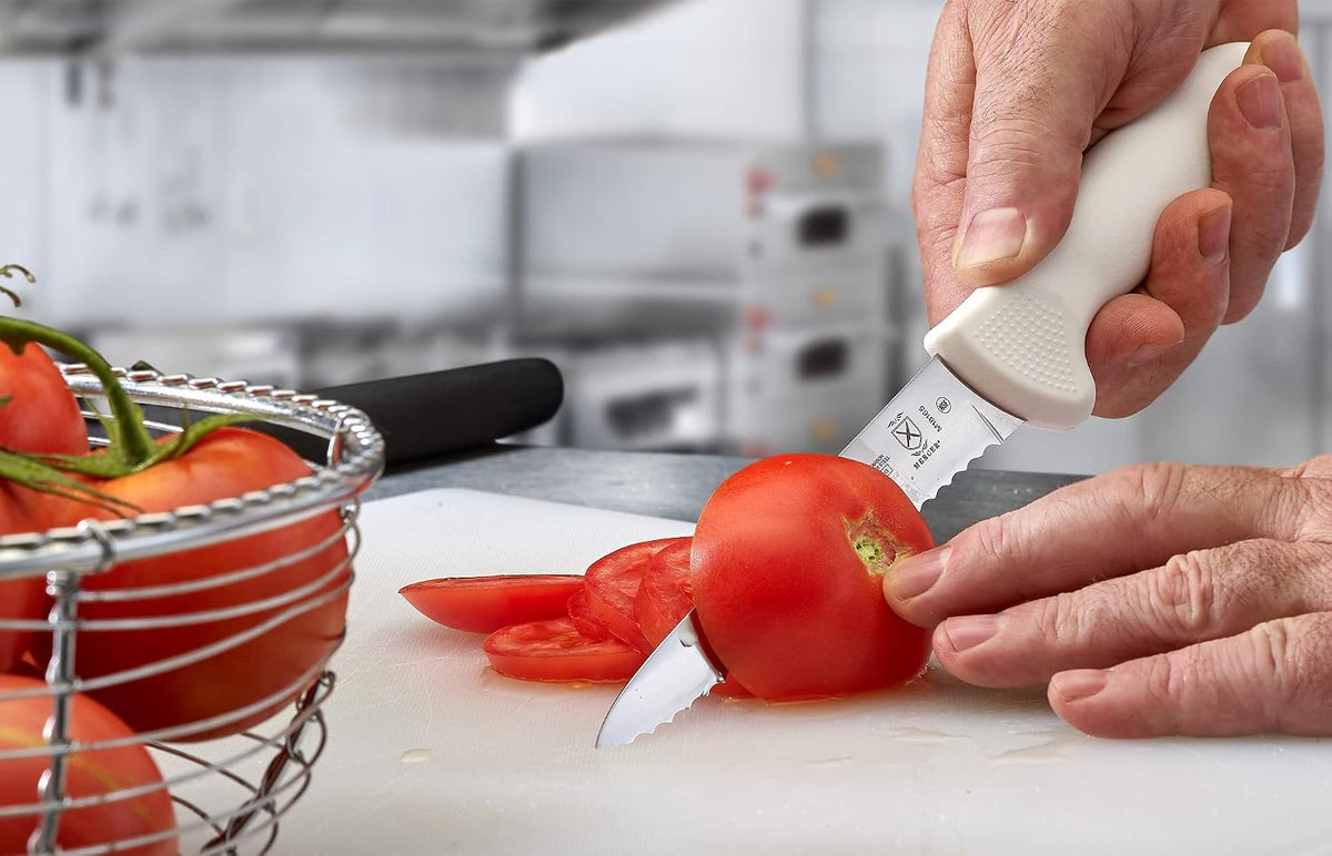 Ultimate White 5" Wavy Edge Utility Knife