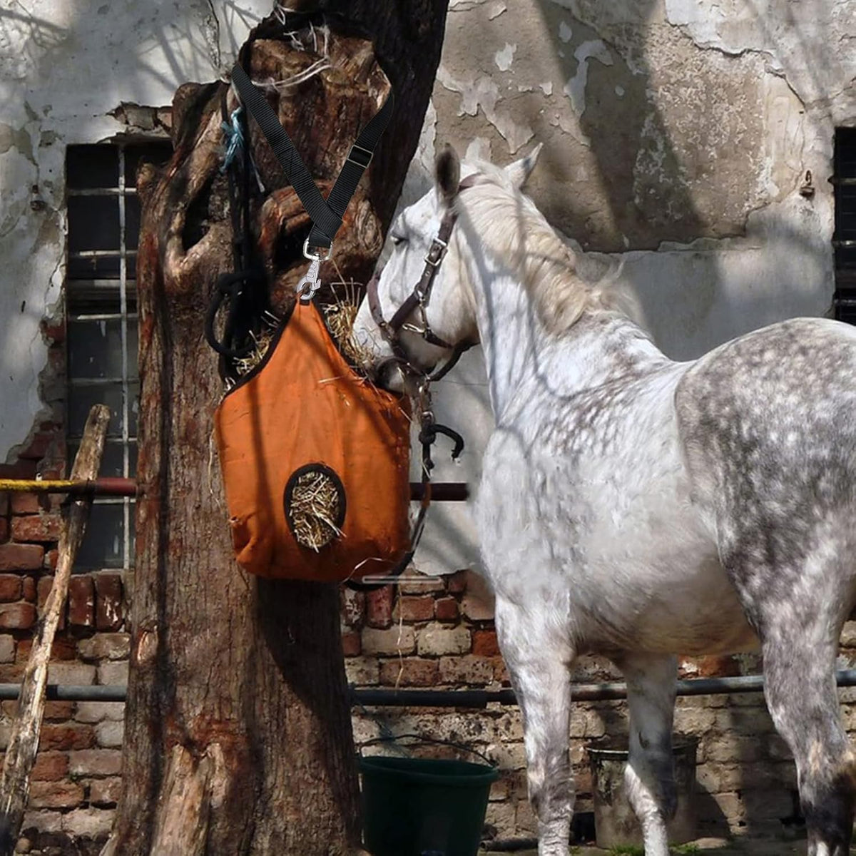 Horse Bucket Strap Hangers,Horse Suppliers Adjustable Nylon Straps up to 700 lbs for Hay Nets, Water