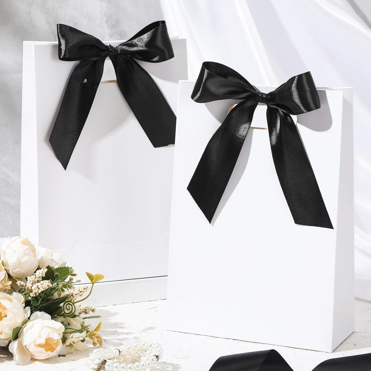 12 Pcs Bridesmaid Gift Bags with Handle Ribbon, White, Black