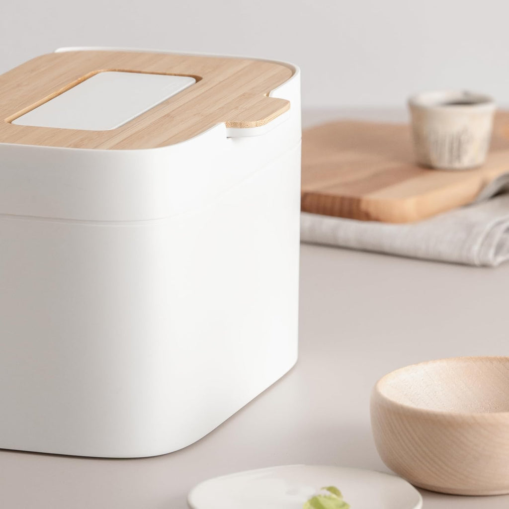 Compost Bin Kitchen 'Elin' | 1.2 GAL / 4.5L Countertop Compost Bin with Wooden Lid & Filter | Odor-Free, Dishwasher