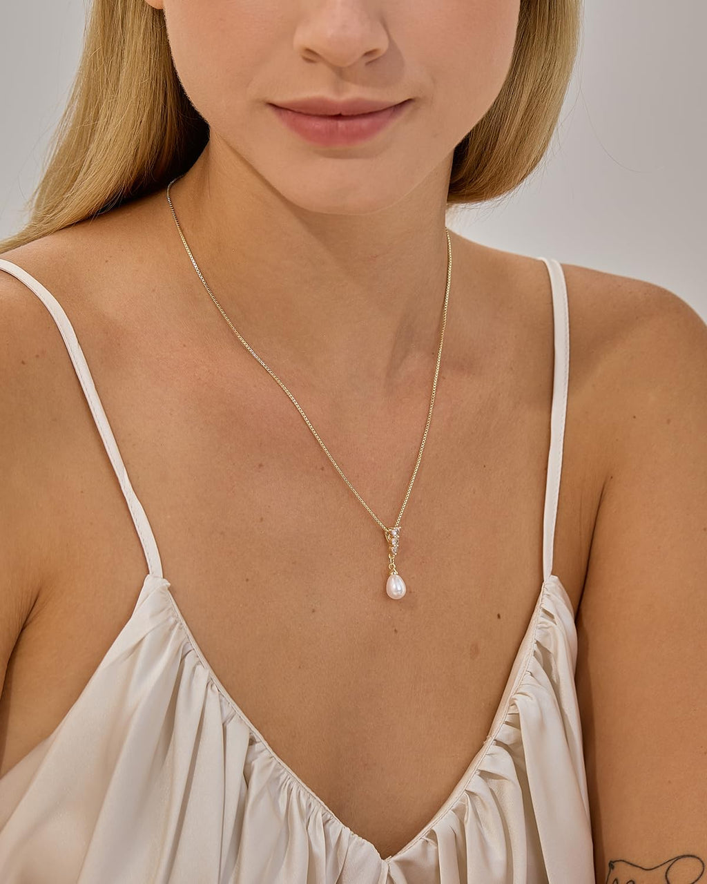 Pearl Necklace for Women- 14K Gold-plated/White Gold-plated Dainty Pearl Necklace for Women