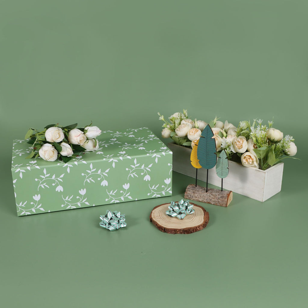 Green Leaves Gift Box with Magnetic Lids 3 Pack