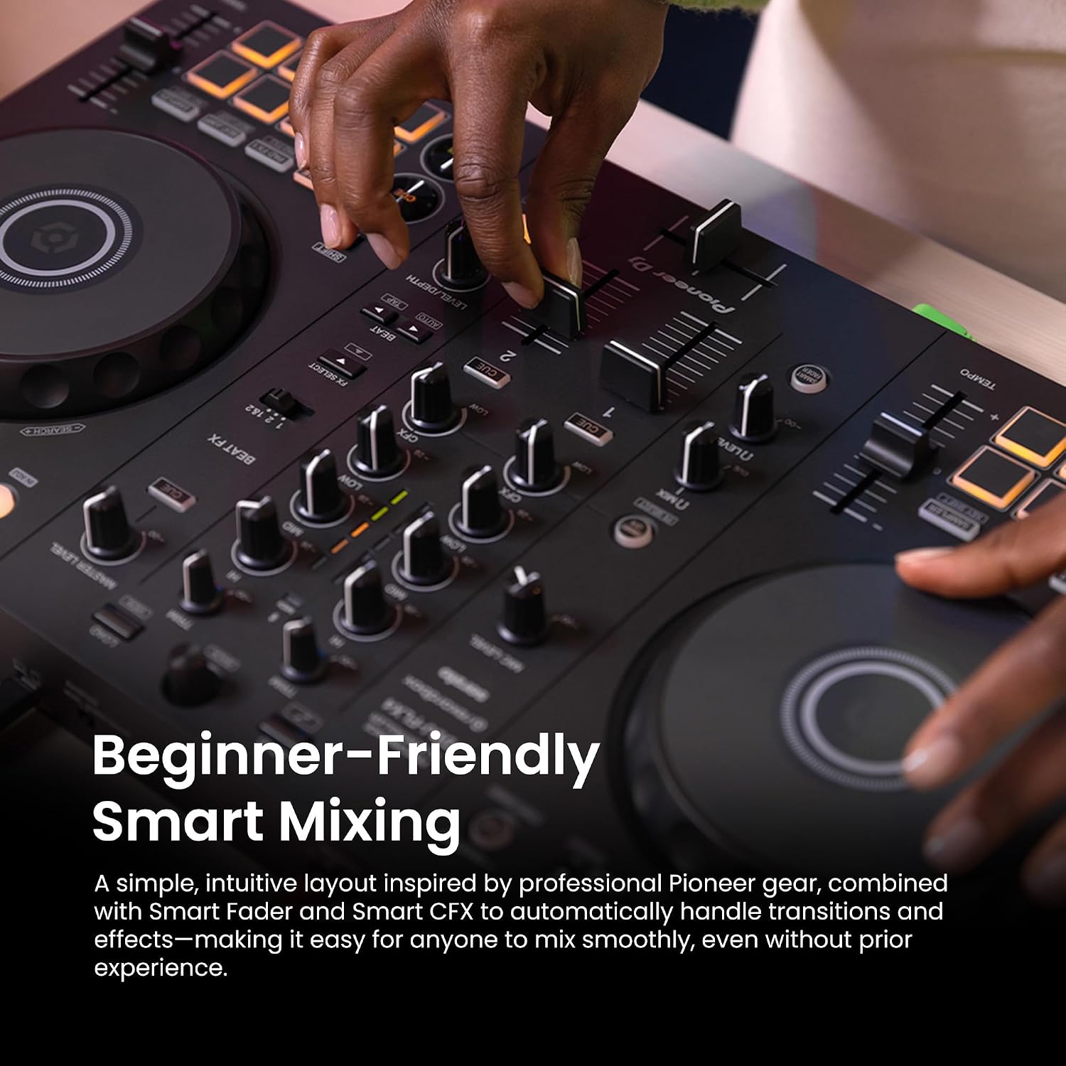 DJ DDJ-FLX4 2-Channel DJ Controller - Black Bundle with Carrying Case and Austin Bazaar Polishing Cloth