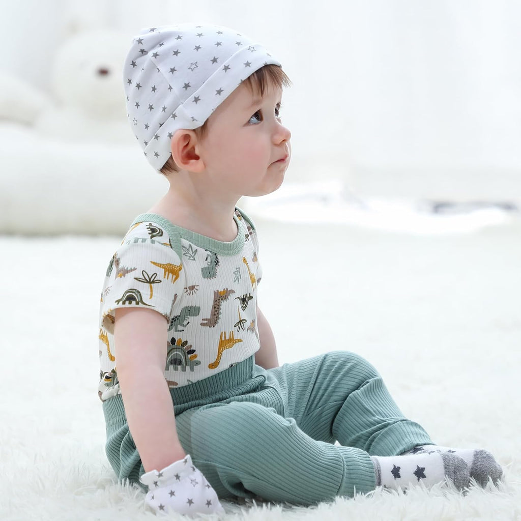 New Born Baby Clothes and Newborn Boy Girl Essentials Accessories Layette Set