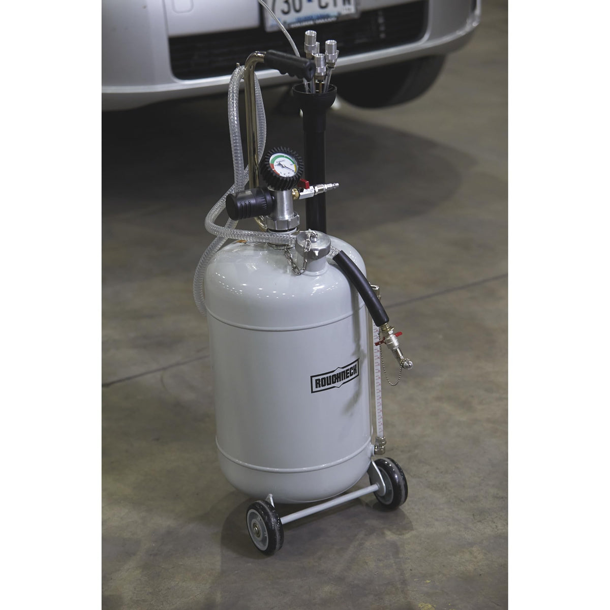 Roughneck Pneumatic Oil Extractor, 8-Gallon, 115 PSI