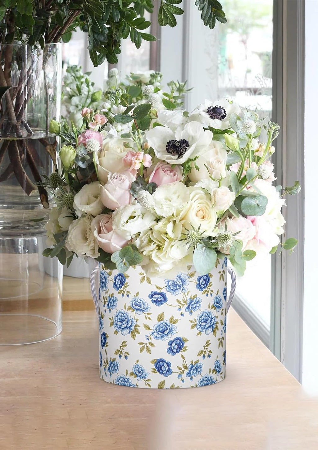 White and Blue Gift Box with Lids Set of 3 Round Nesting Gift Boxes for Presents 3 Assorted Sizes Flowers