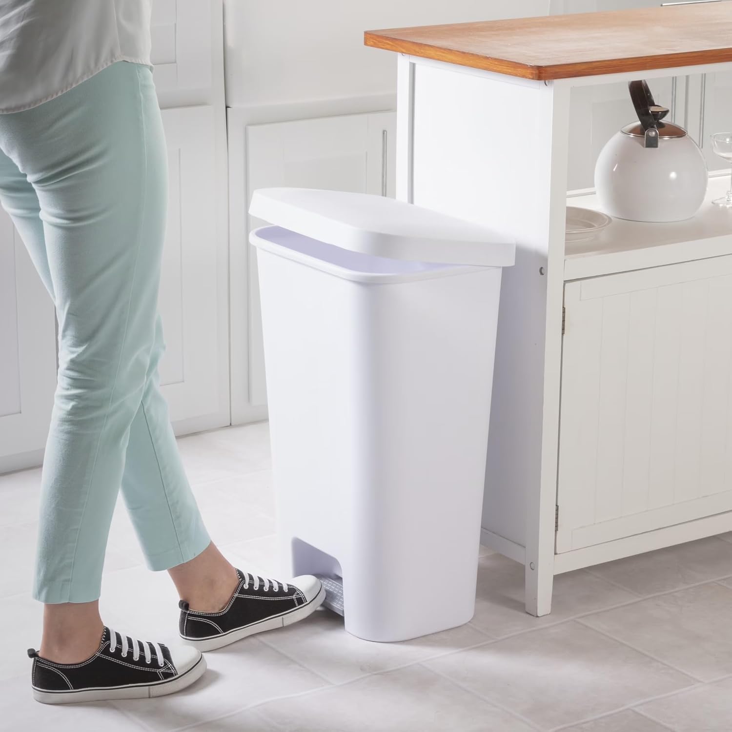 Large Kitchen Trash Can, 11.9 Gallon Plastic Garbage Bin with Step Lid, White, Hands-Free Foot Pedal, Fits Standard