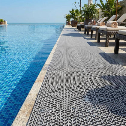 Anti Slip Drainage Mat Cutable Pool Flooring Bathroom Mats 3FTX10FT PVC Mesh Rubber Matting Heavy Duty for Garage