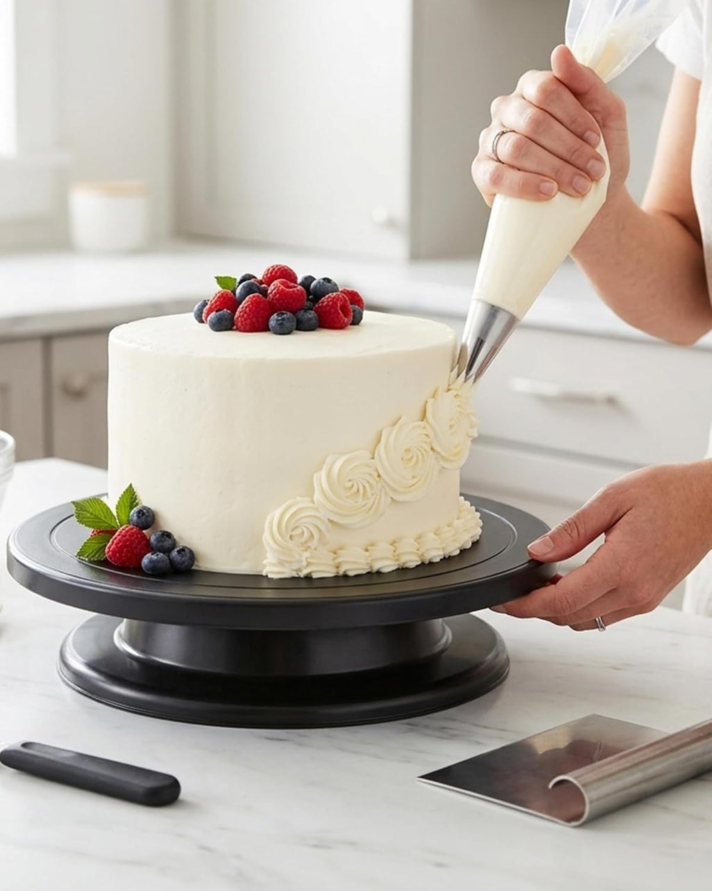 Cake Decorating Kit Baking Supplies Cake Turntable with 2 Frosting Straight Angled Spatula 3 Icing Smoother Scrapers