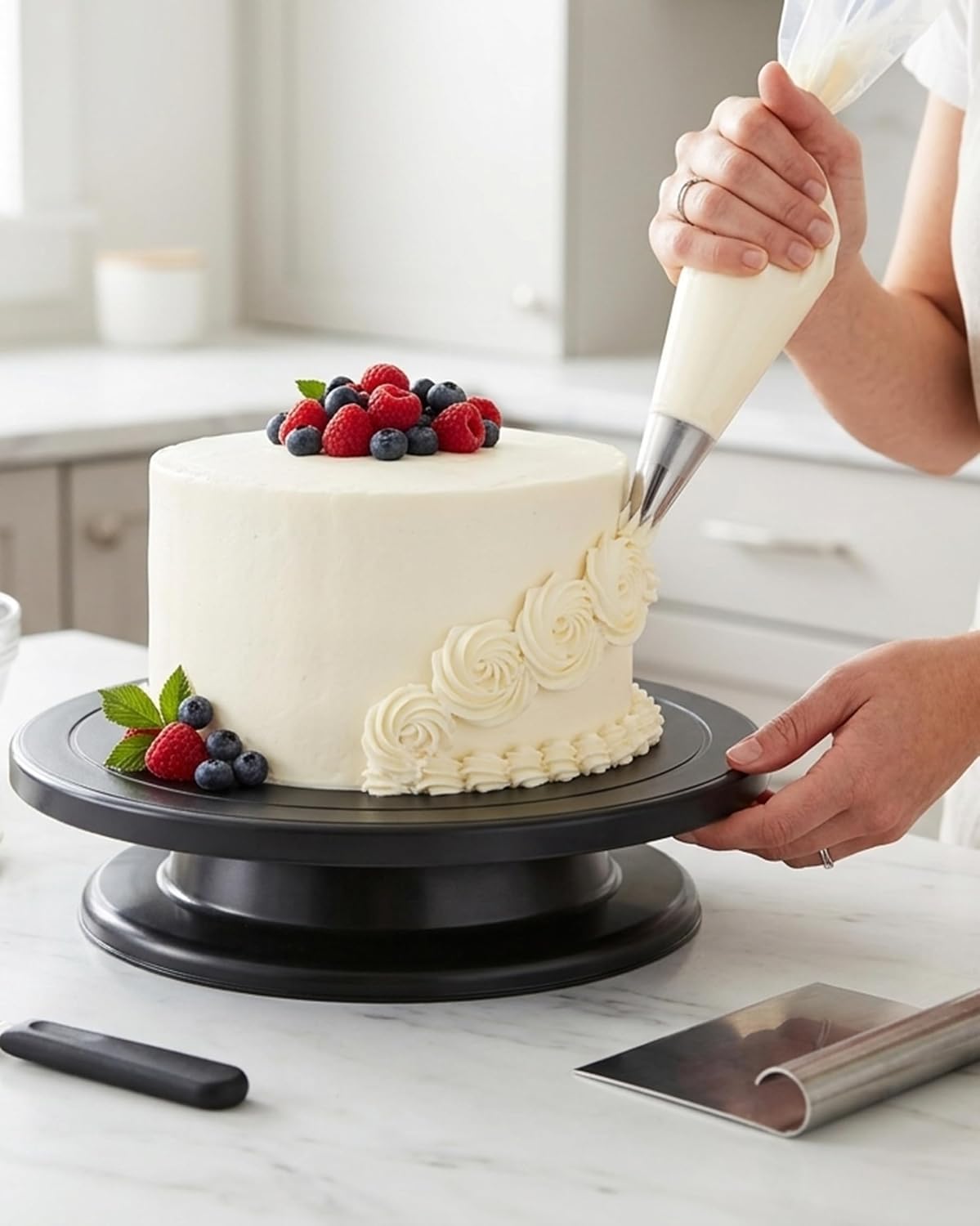 Cake Decorating Kit Baking Supplies Cake Turntable with 2 Frosting Straight Angled Spatula 3 Icing Smoother Scrapers
