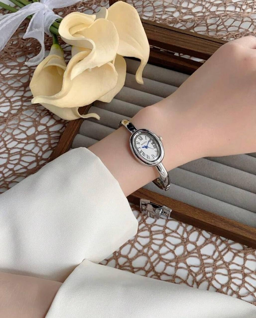 Women's Bangle Bracelet Watch, Oval Dial, Roman Numeral, Elegant Style