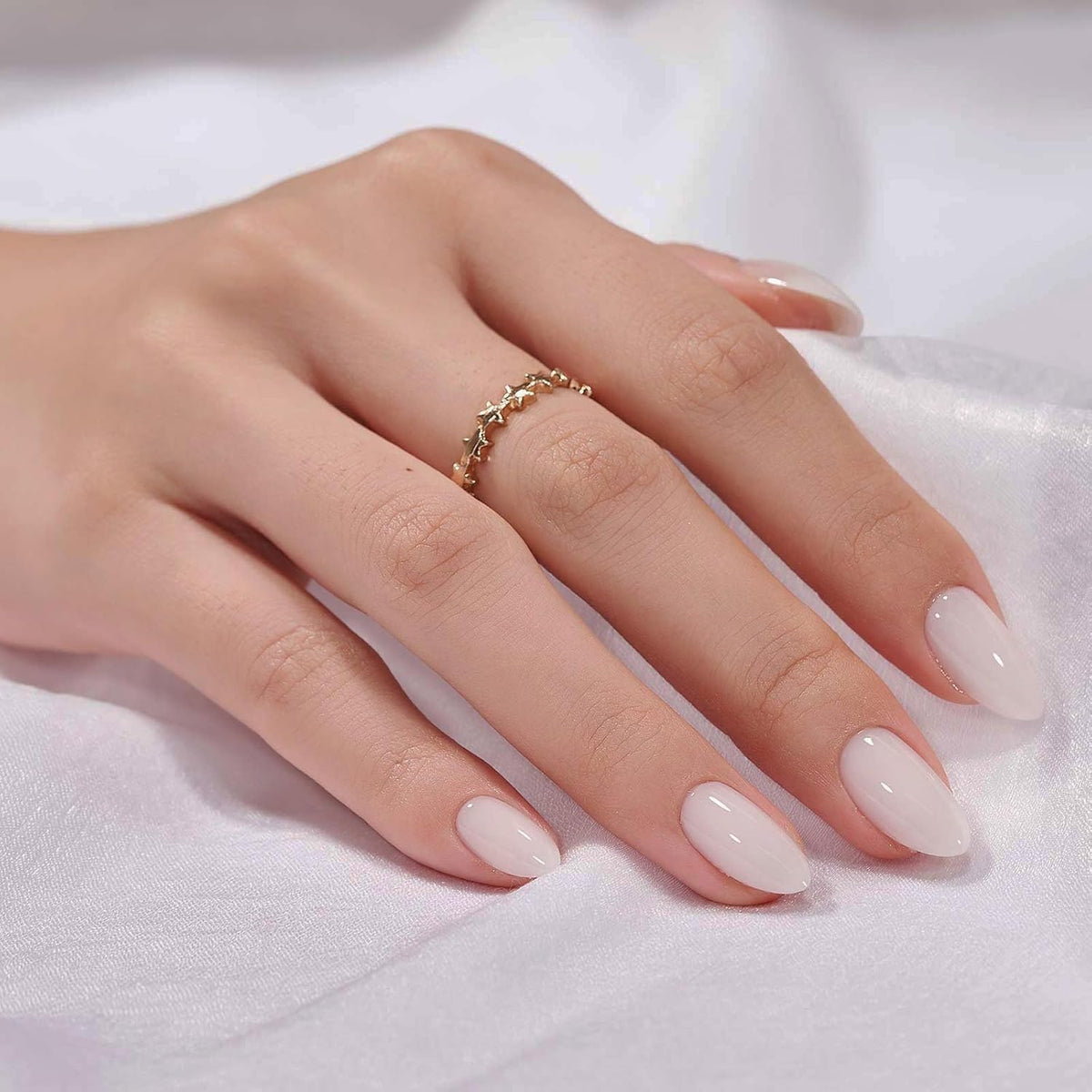 Press On Nails, Short Almond White Fake Nails, 32Pcs Full Kit
