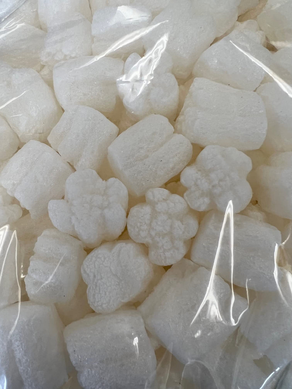 ! Brand FunPak MiniPack Plant Based Biodegradable Packing Peanuts, 0.60 cu ft Bag, Compostable (Puffy Clouds)