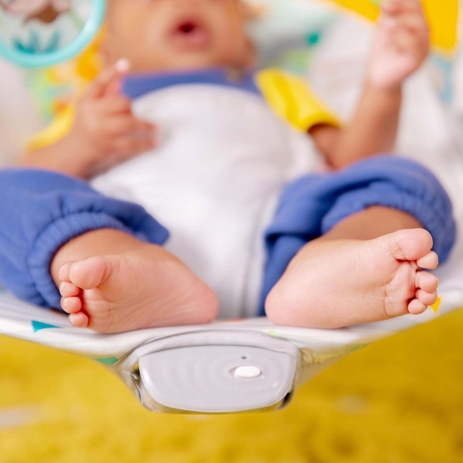 Baby Bouncer Soothing Vibrations Infant Seat - Removable -Toy Bar, Nonslip Feet, 0-6 Months Up to 20 lbs (Safari Fun)