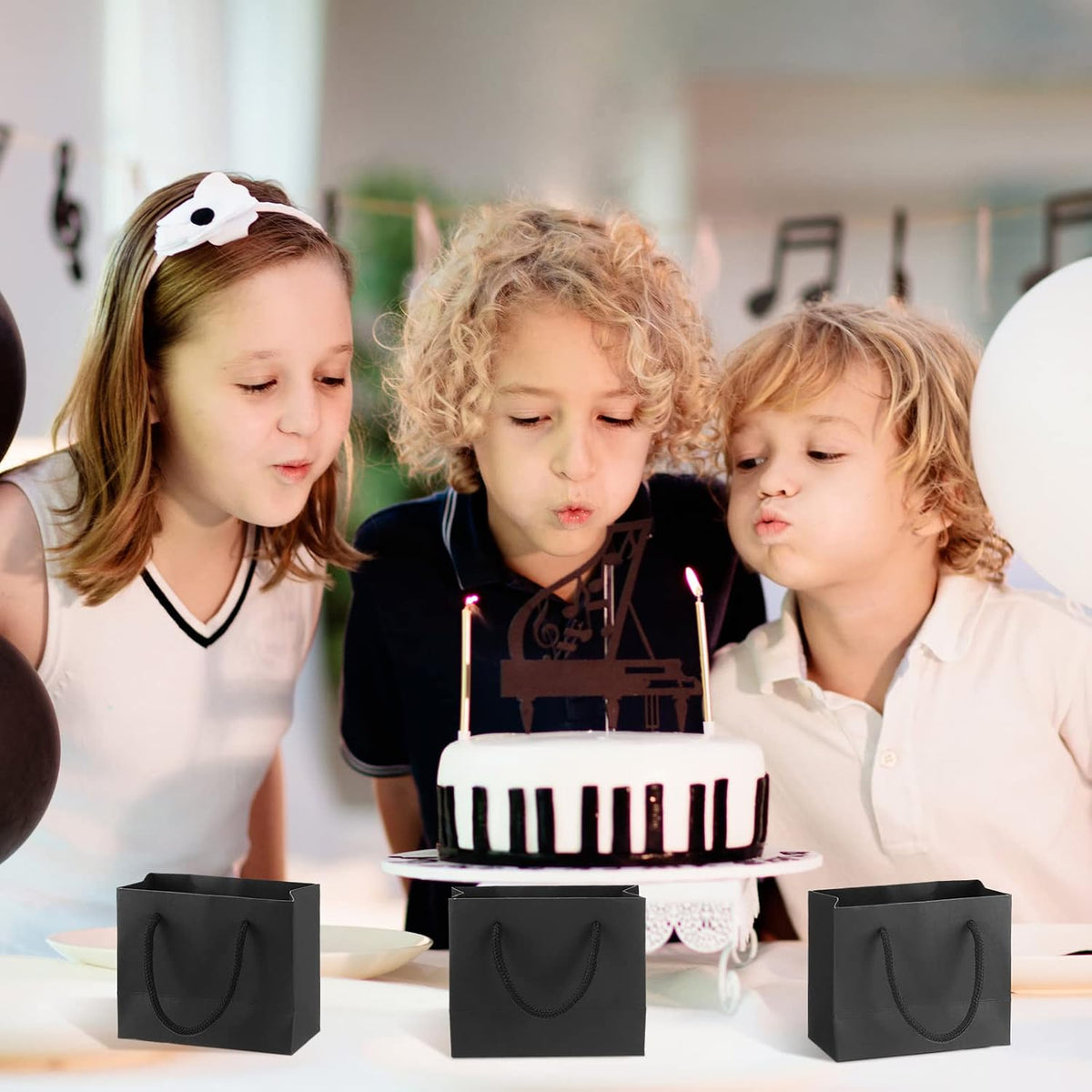 100 Pcs Thicken Black Mini Gift Bags with Handles Gift Card Bags