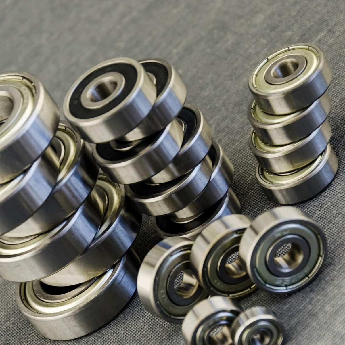 uxcell 683ZZ Ball Bearing 3mm x 7mm x 3mm Double Shielded Deep Groove Bearings, Carbon Steel 20pcs