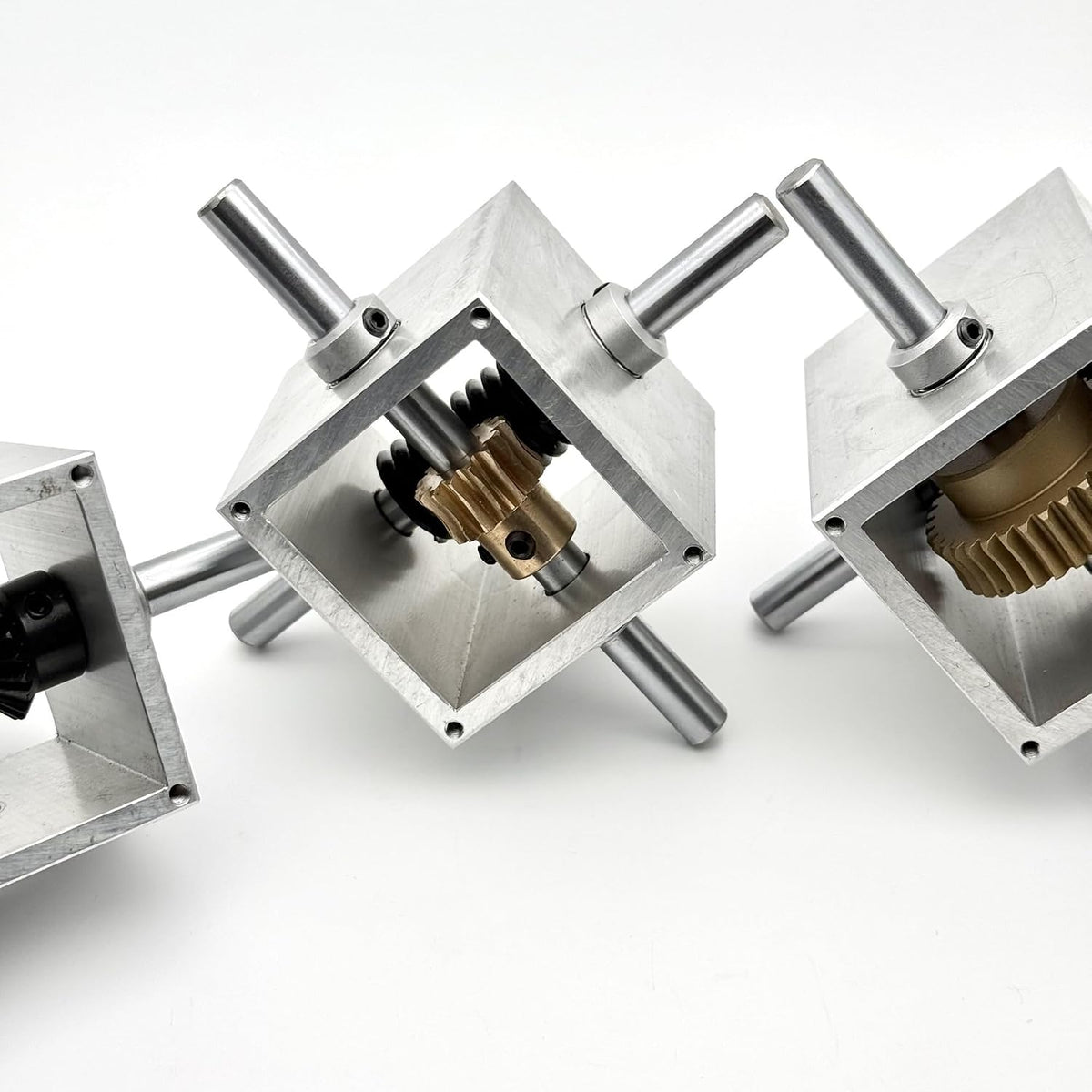 Gearbox Worm Gear Gearbox 8mm Shaft 1:15 1:20 1:25 1:30 1:35 Transmission Steering Turnine Reducer Angle Device Commutator Steering Direction(1 to 35 Ratio)