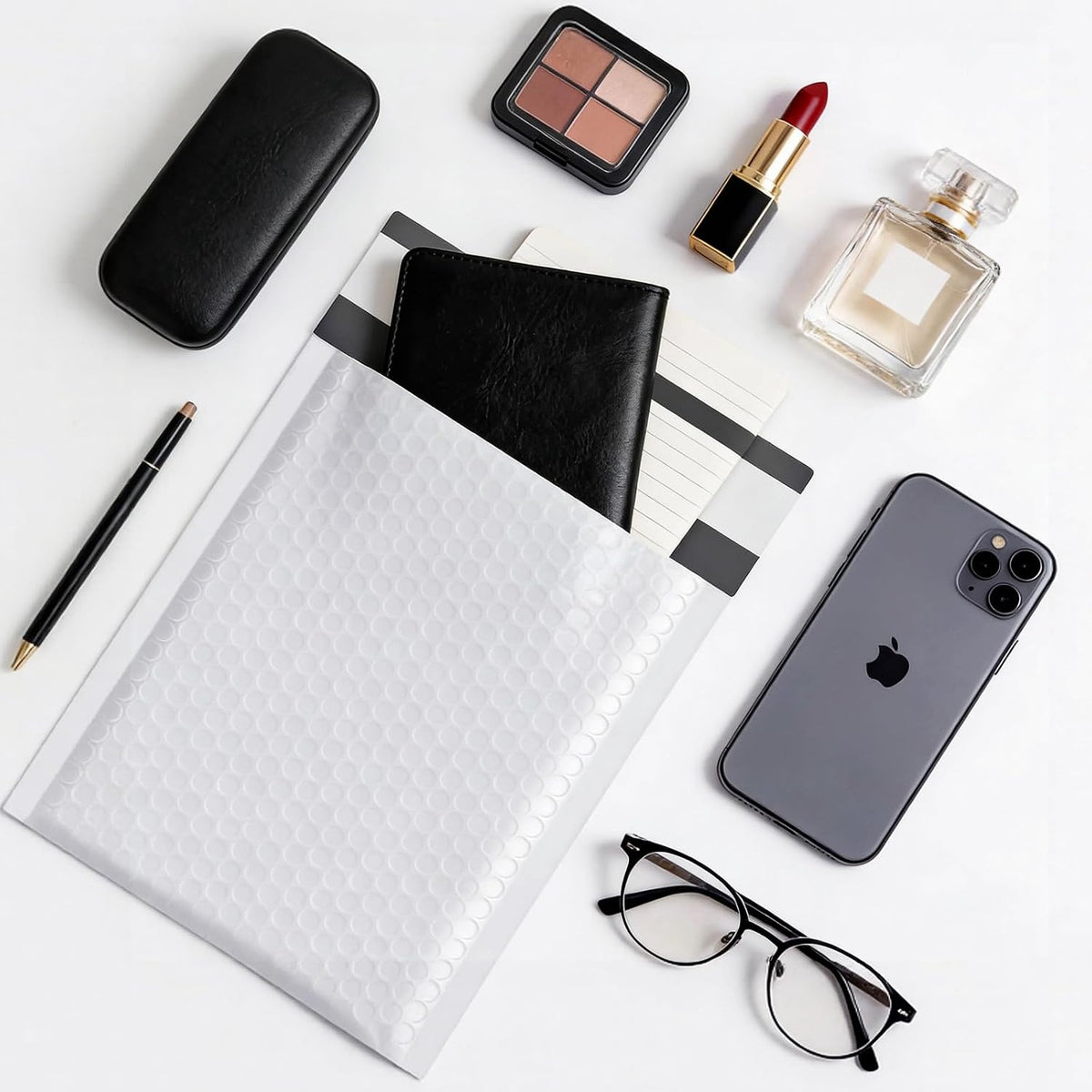 Bubble Mailers 4x8" 100 Pack Grey and White Padded Envelopes Mailers Waterproof Usable Size 4x7 Self-Seal Padded