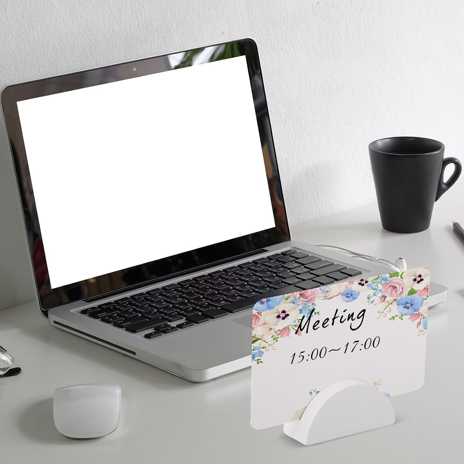 24 Pcs White Table Number Stands Wooden Small Size Lightweight Table Name Holder Semicircular Design Place
