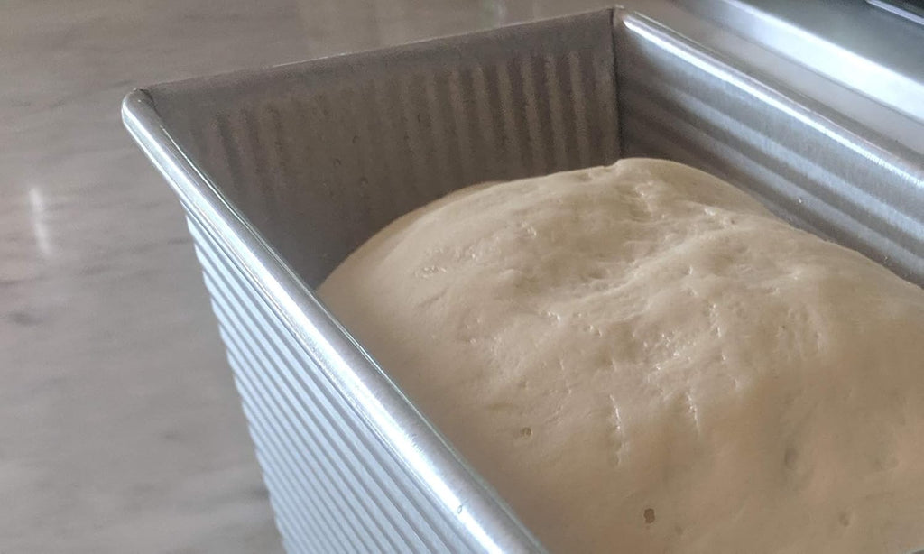 Bakeware Pullman Loaf Pan, Large, Silver