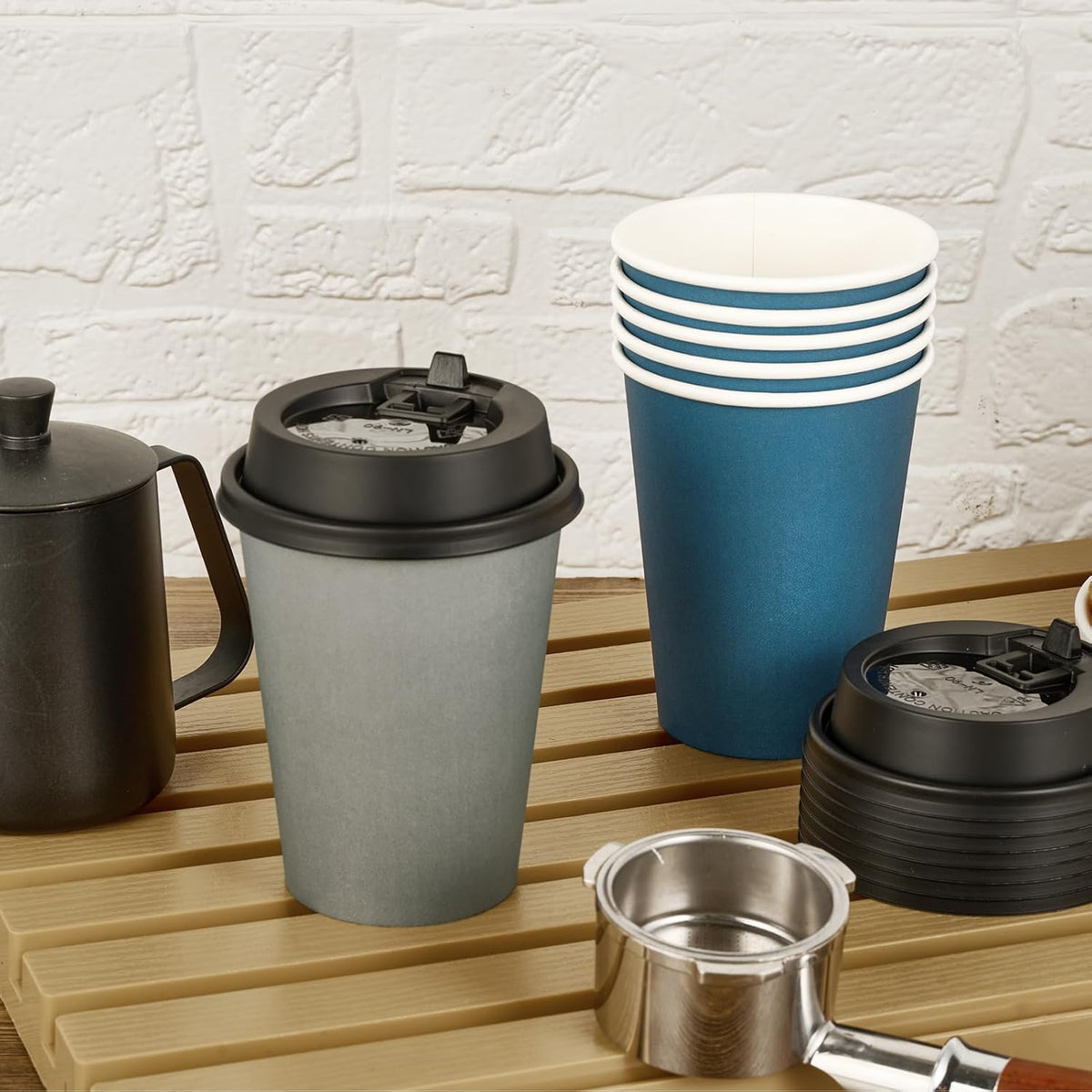 100 Pack 12 oz Disposable Paper Coffee Cups with Lids
