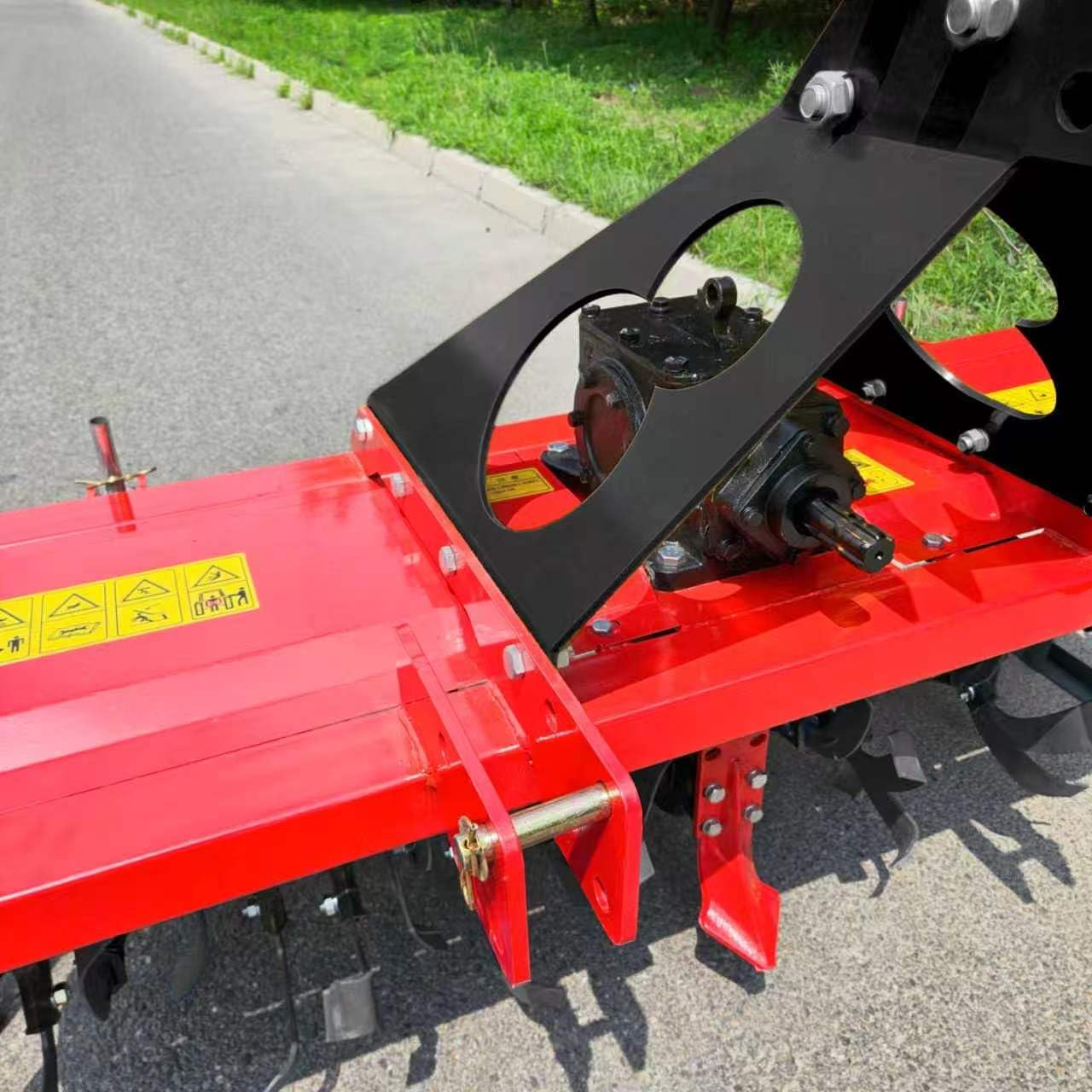 59'' 3 Point Hitch Rotary Tiller for 25-30HP Tractor, Cat 1 Cultivator with 540 RPM PTO Drive, Word 5'' Deep, 32