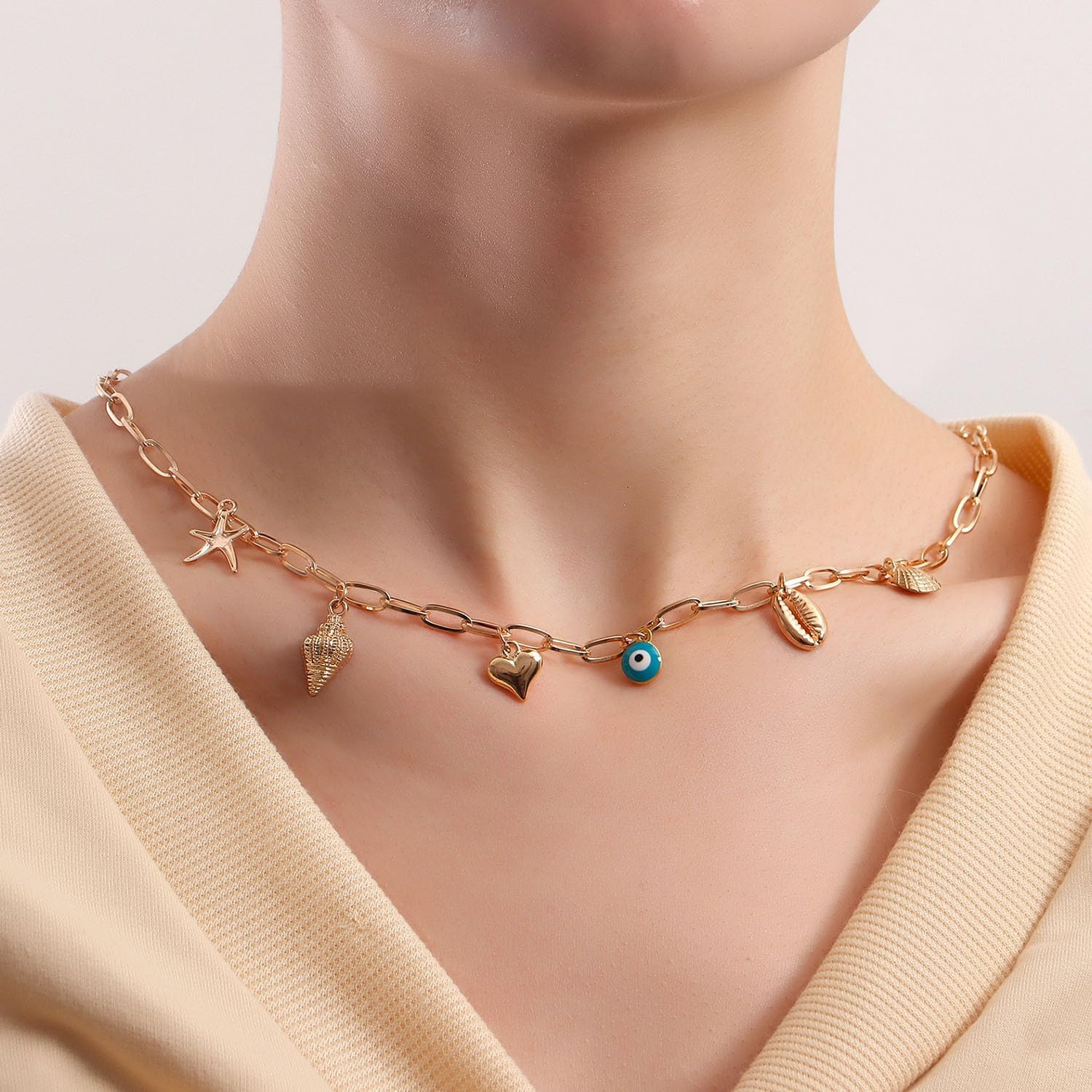 Chunky Gold Charm Necklace for Women White Pearl Choker Necklace Head Portrait Square Pendant Necklace Boho Charm