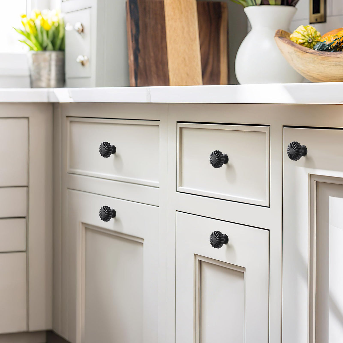 Matte Black Cabinet Knobs，10 Pack Solid Drawer Pulls for Dressers
