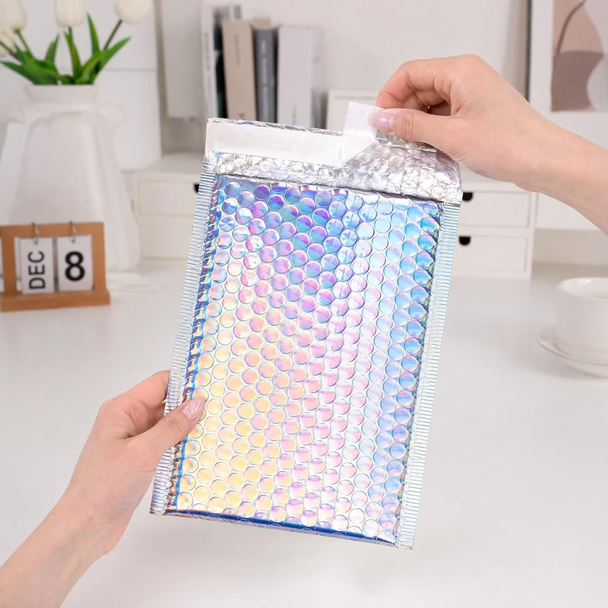 50 Pieces Metallic Bubble Mailers, 3 Sizes