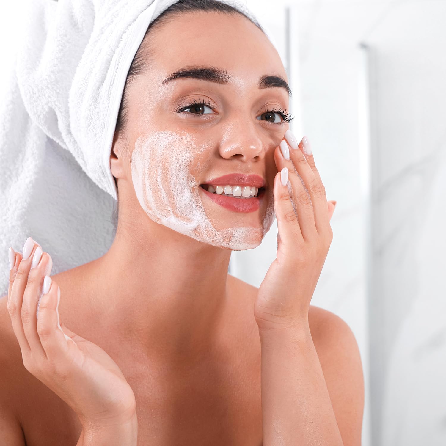 Foaming Facial Cleanser with Ceramides & Hyaluronic Acid, Gentle Daily Face Wash, Non-Comedogenic, Fragrance-Free, 12