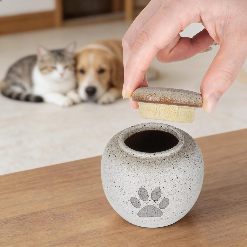 Pet Urn for Dogs Cats 2.76 Inch Small Urn for Pet Ashes Cremation Keepsake Urns Ceramic Mini Urns for Ashes Pet