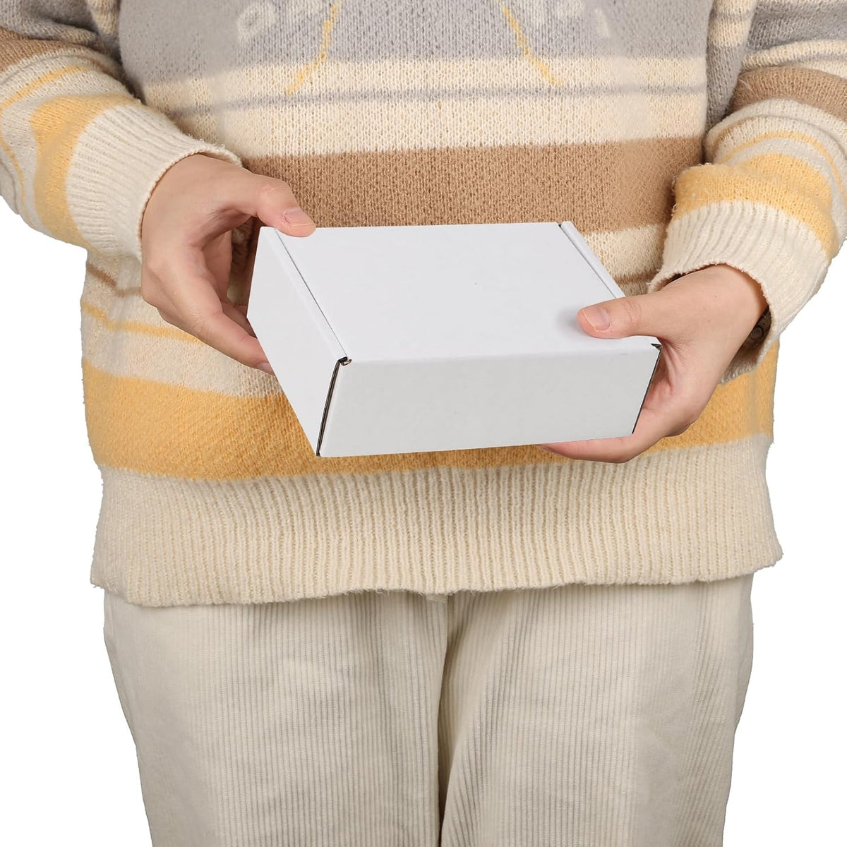 20 Pack 6x4x2 inch Small Shipping Boxes, White Mailing Boxes