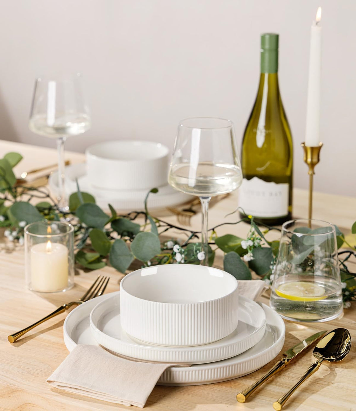 Ceramic Dinnerware Set for 4, 12-Piece Plates and Bowls Set