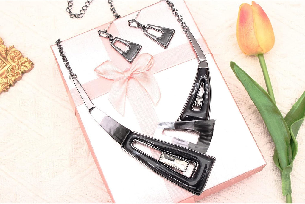 Irregular Enamel Triangle Shape shell Collar Bib Bohemian Boho Statement Necklace Earrings Fashion Costume Jewelry