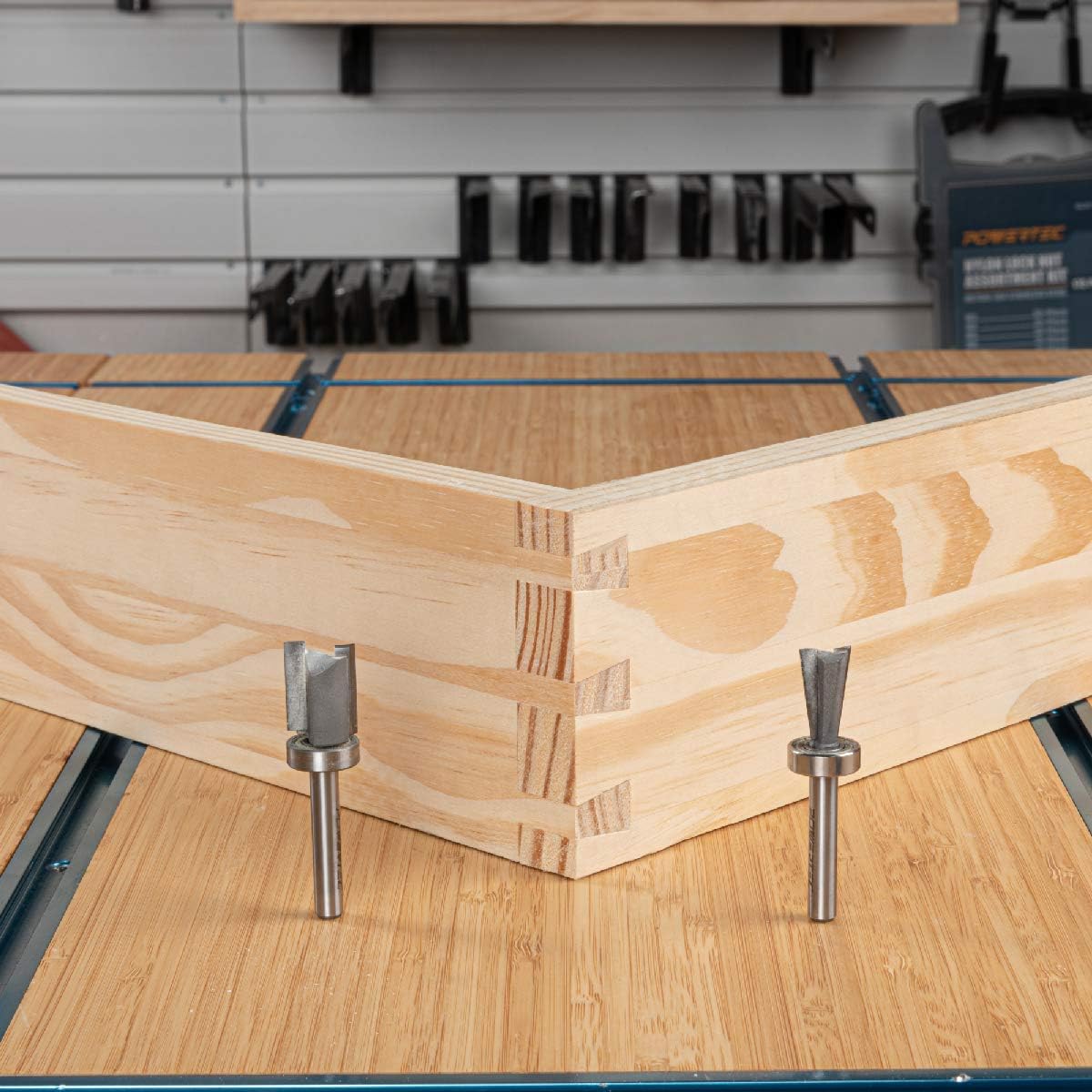 71529 15-Inch Dovetail Jig System w/Template, Straight Edge Router Bit, Dovetail Bit and Mounting Hardware