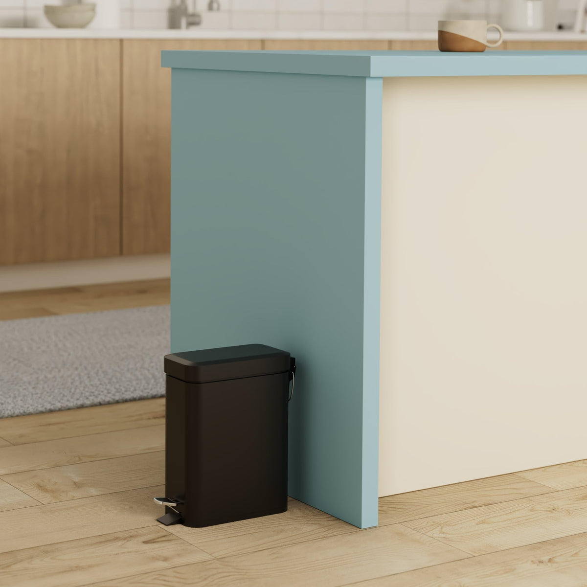 1.3 Gallon Stainless Steel Small Trash Can with a Lid