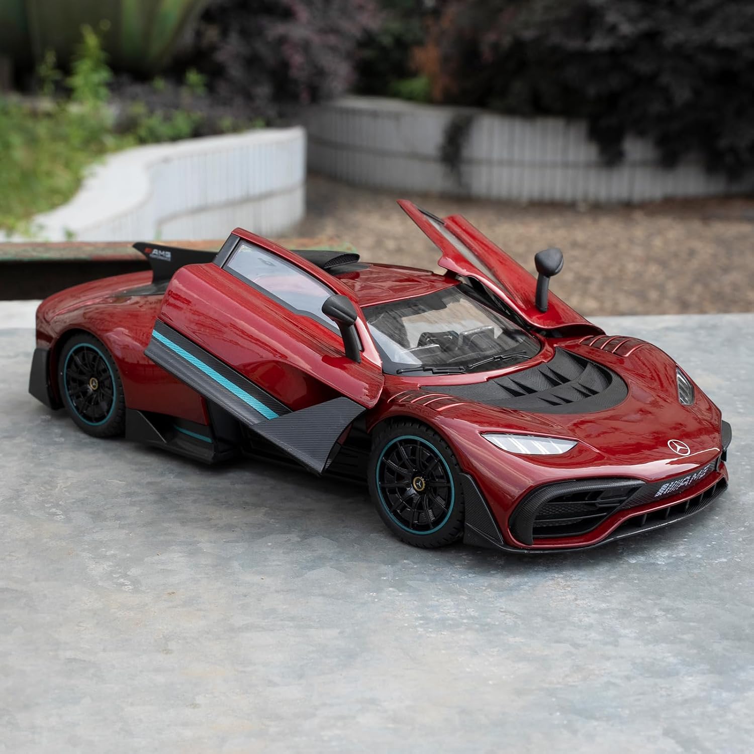 1/18 AMG ONE Die-cast Model Car, Collectible Alloy Model with Sound and Light Function and Pullback Function, Red