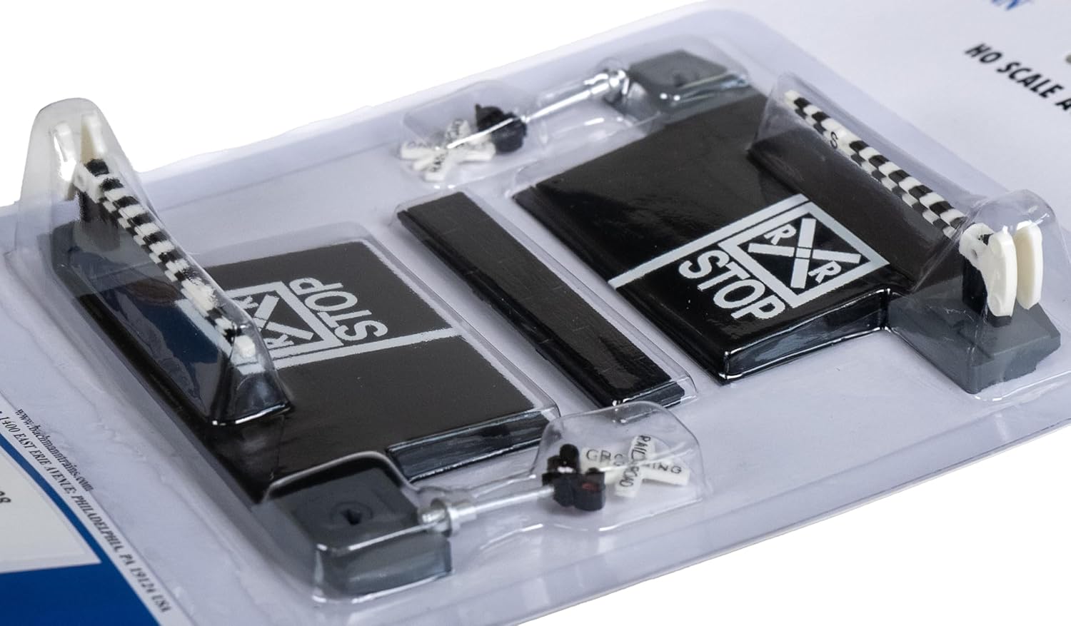 Trains - Scenery Accessories - ROAD CROSSING - HO Scale