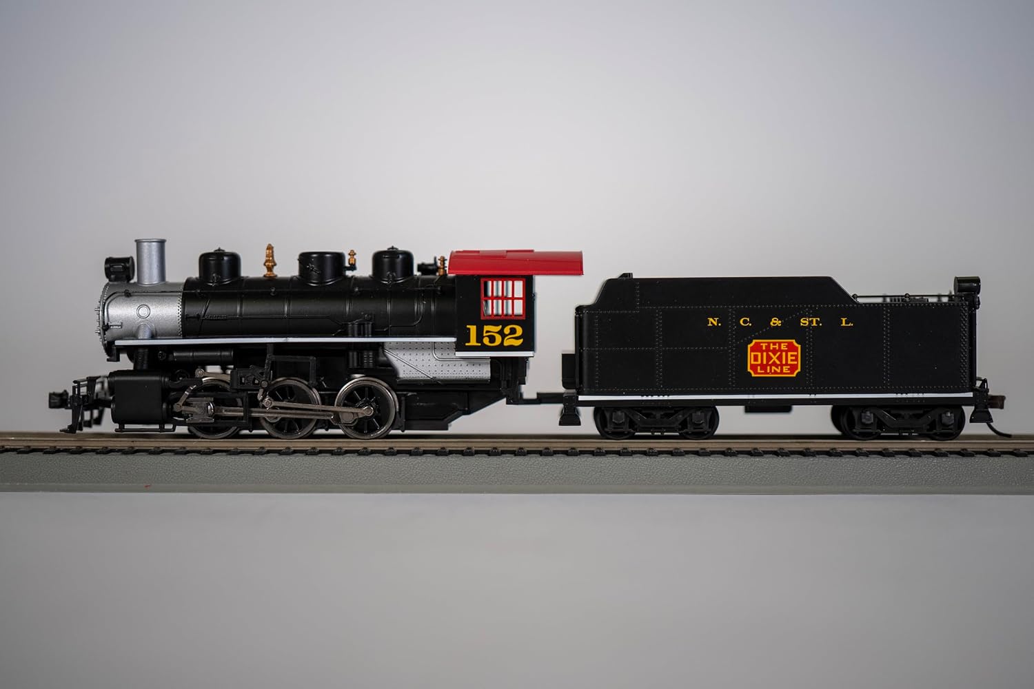 Trains Usra 0-6-0 Locomotive & Tender N.C.& St. L. HO Scale | Steam Locomotive, with Smoke and Operating Headlight