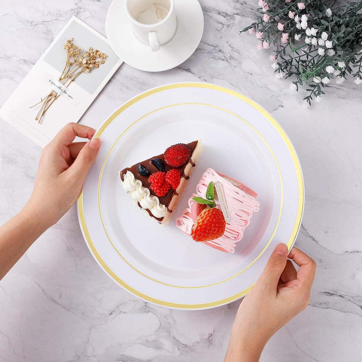 100Pcs Gold Plastic Plates, 10.25 Inch Disposable Dinner Plates